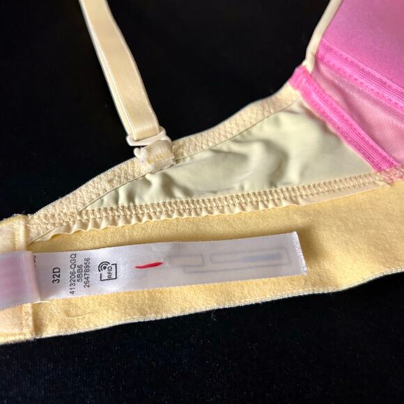 PINK Victoria’s Secret Wear Everywhere Wireless Pushup Bra Yellow 32D NWOT - Picture 5 of 5